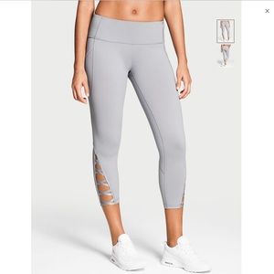 Victoria’s Secret Sport Knockout Crop